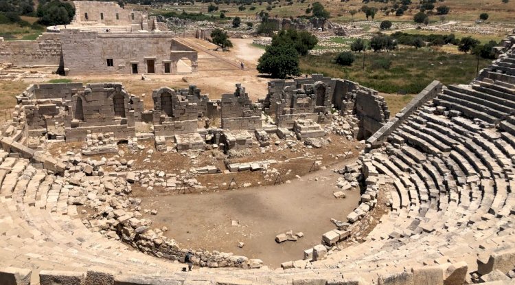 Patara Antik Tiyatrosu - Patara Antik Tiyatro Tepeden Görüntü