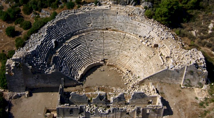 Patara Antik Tiyatrosu - Patara Antik Tiyatro Fotoğrafları - Kuş Bakışı